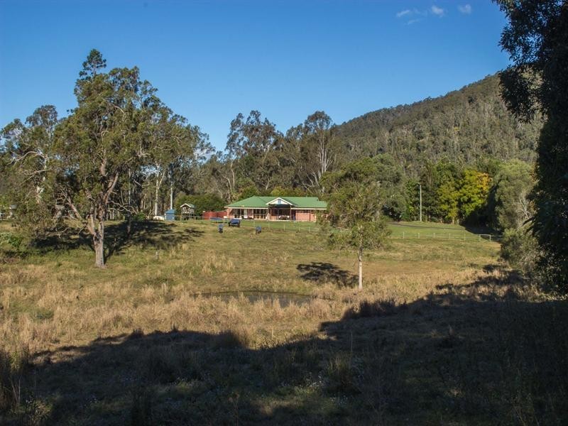 Camp Mountain QLD 4520