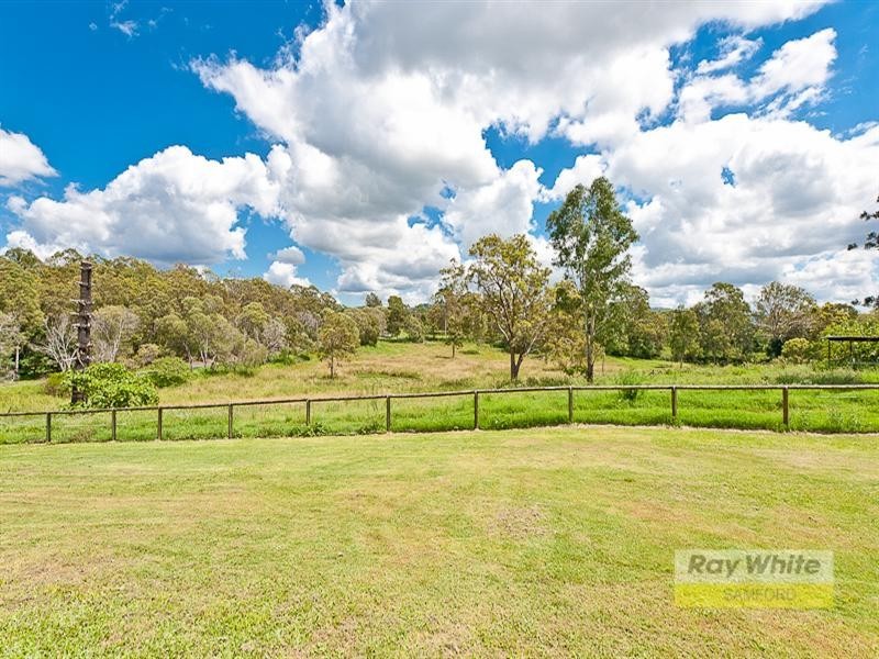 Camp Mountain QLD 4520