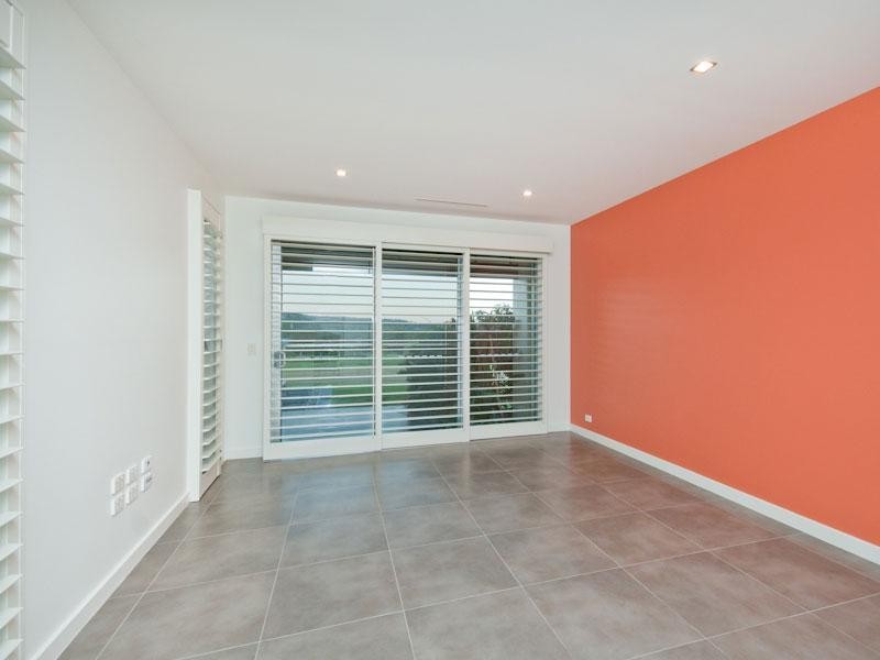 27 Warwick Lane, Samford Valley QLD 4520