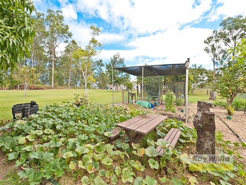 Eatons Hill QLD 4037