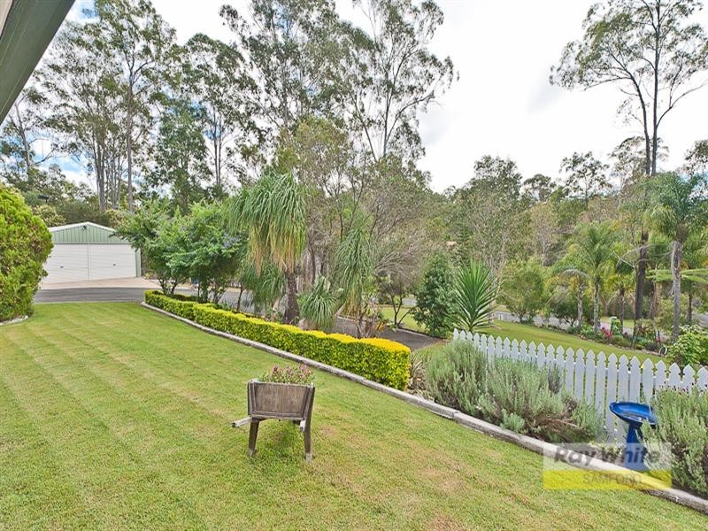 Eatons Hill QLD 4037