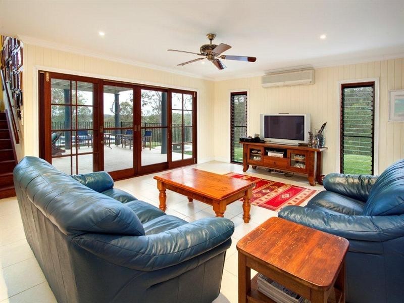 836 Clear Mountain Road, Clear Mountain QLD 4500