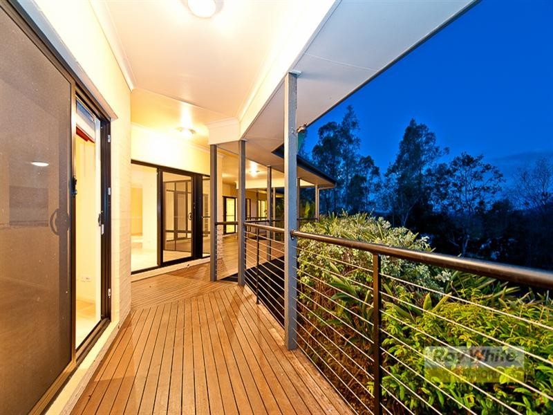 10 Equestrian Court, Highvale QLD 4520