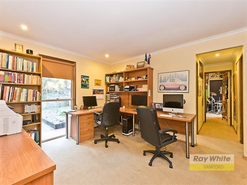 24 McCombe Road, Camp Mountain QLD 4520