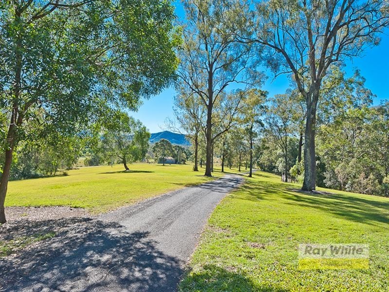 147 Betts Road, Camp Mountain QLD 4520