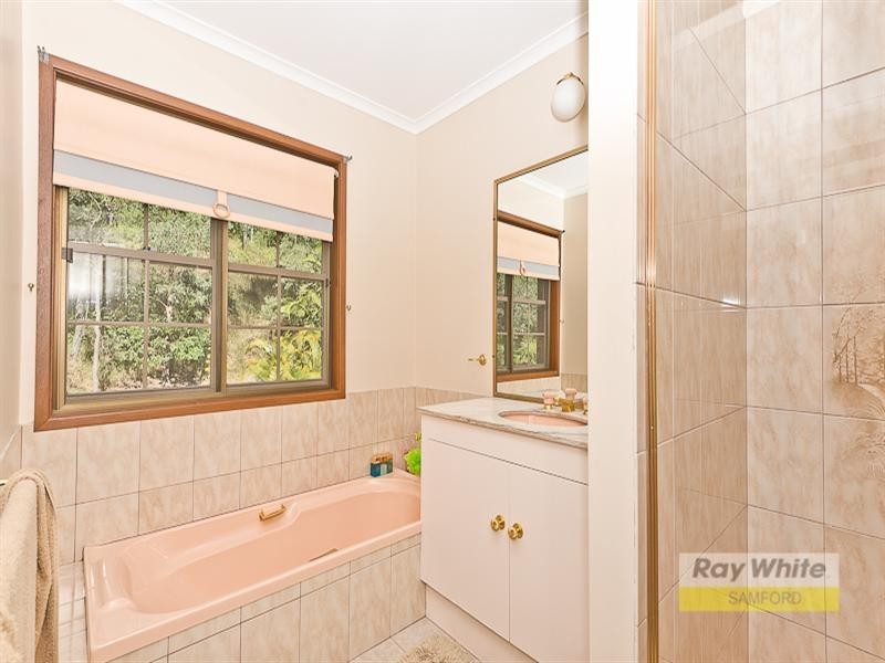 147 Betts Road, Camp Mountain QLD 4520