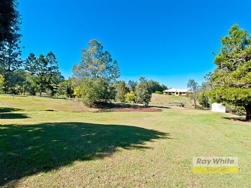 40 Greggs Road, Samford Valley QLD 4520
