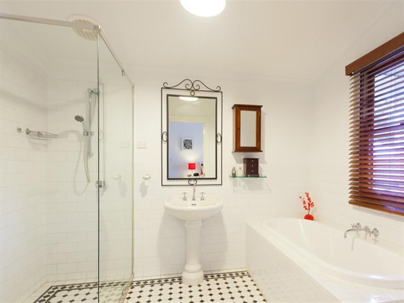 35 Nullamanna Road, Camp Mountain QLD 4520