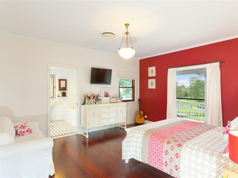 35 Nullamanna Road, Camp Mountain QLD 4520