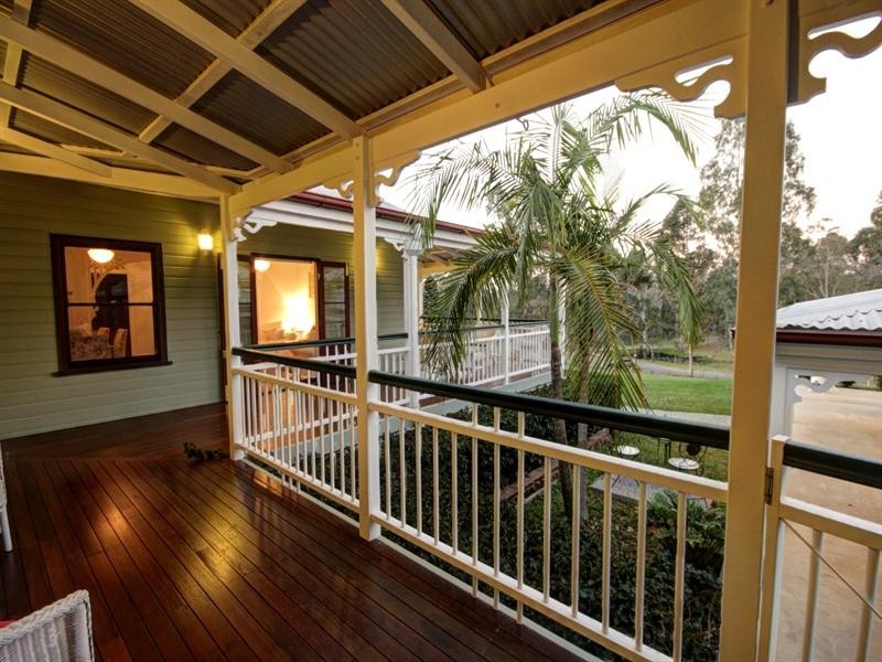 35 Nullamanna Road, Camp Mountain QLD 4520