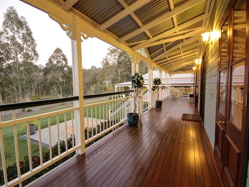 35 Nullamanna Road, Camp Mountain QLD 4520