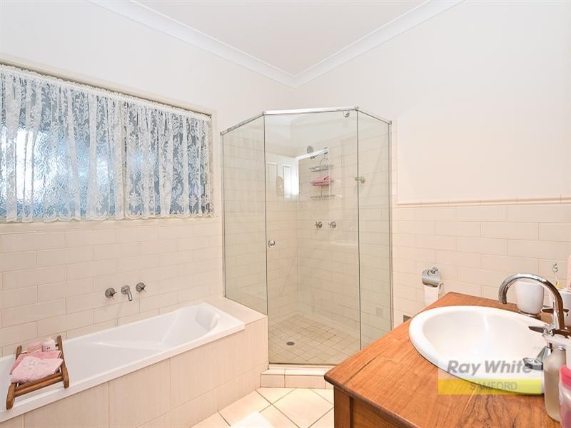 69 Midwood Court, Samford Valley QLD 4520