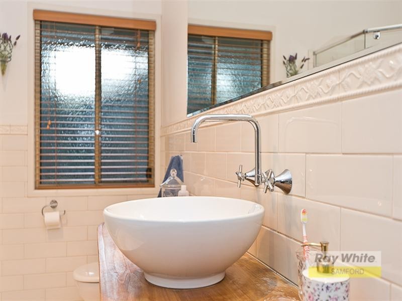 69 Midwood Court, Samford Valley QLD 4520