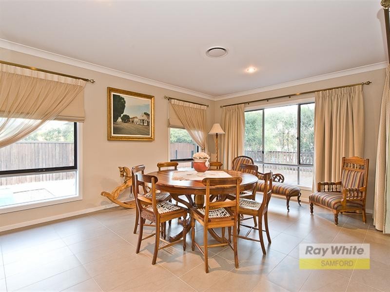 12 Kingfisher Close, Mcdowall QLD 4053