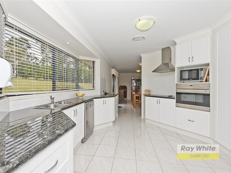 3 Hunting Place, Highvale QLD 4520