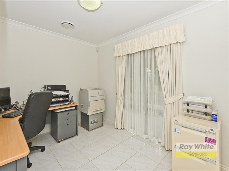 3 Hunting Place, Highvale QLD 4520