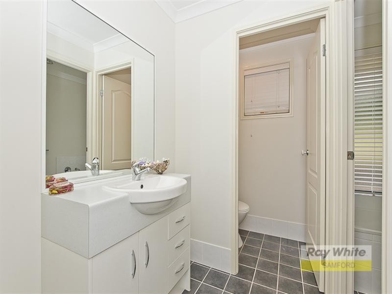 3 Hunting Place, Highvale QLD 4520