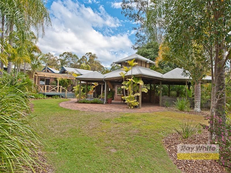12 Grandview Court, Camp Mountain QLD 4520