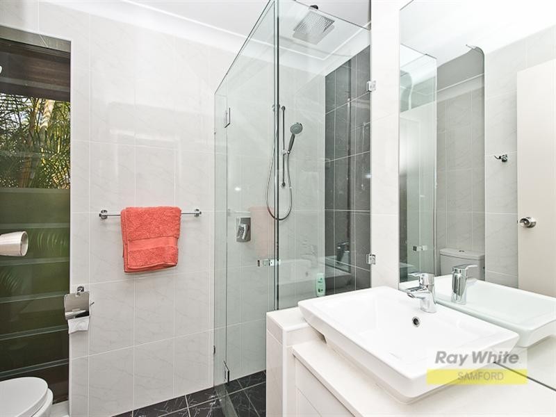 12 Grandview Court, Camp Mountain QLD 4520