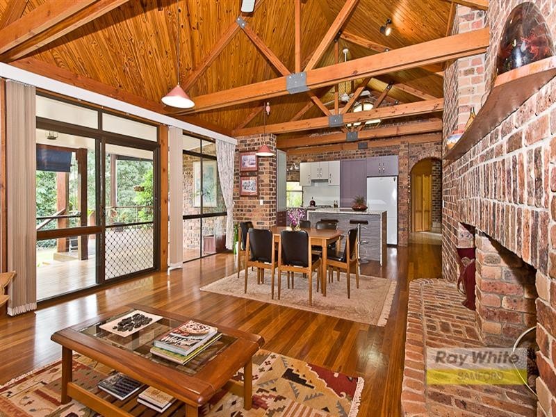 12 Grandview Court, Camp Mountain QLD 4520