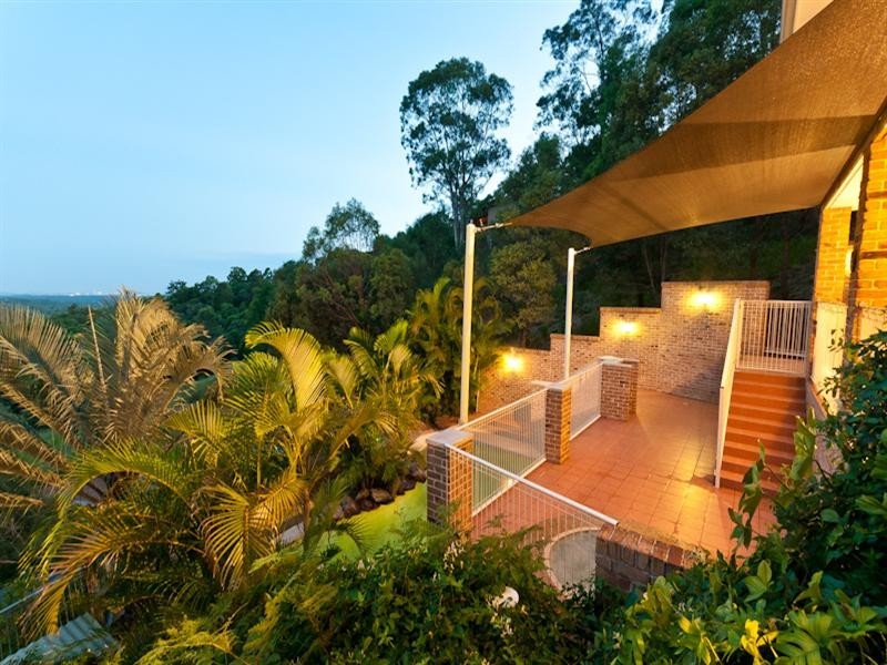 531 Clear Mountain Road, Clear Mountain QLD 4500