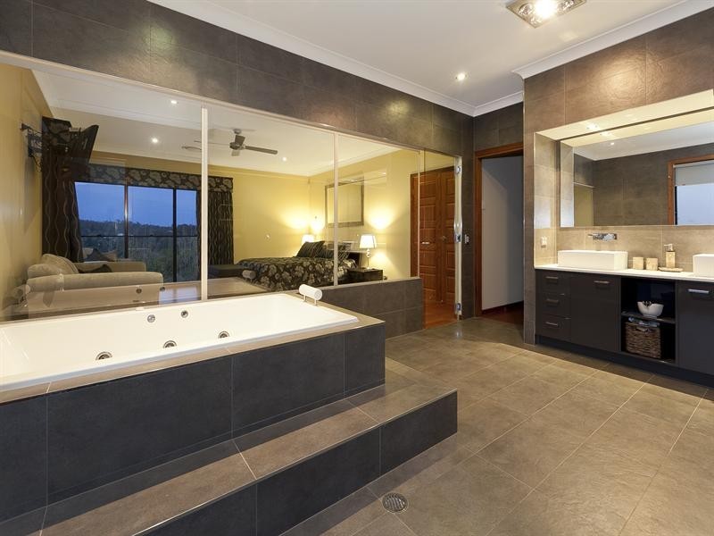 31 Currell Circuit, Samford Valley QLD 4520