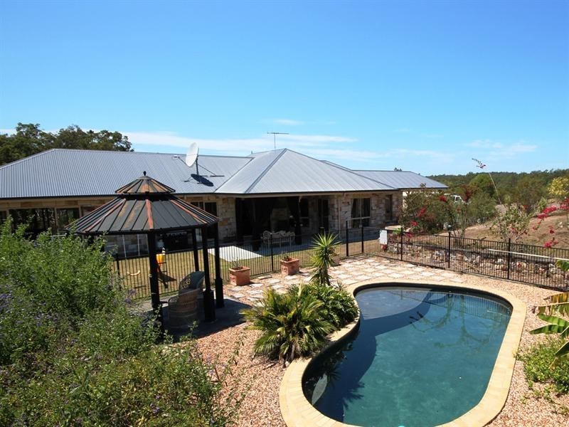 2 Brownlow Court, Cashmere QLD 4500