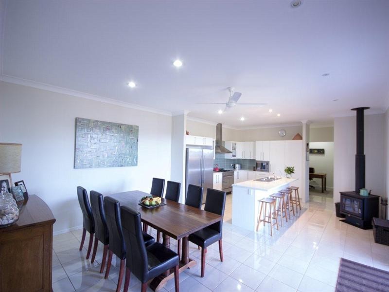 Samford Village QLD 4520