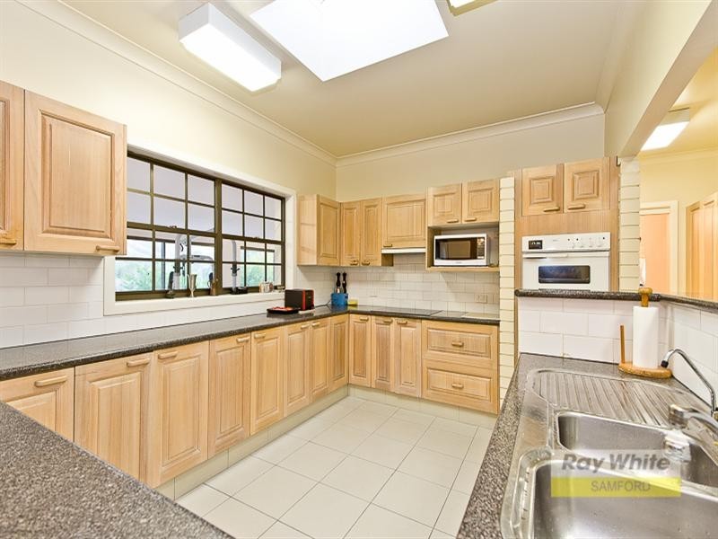 30 Richards Road, Camp Mountain QLD 4520