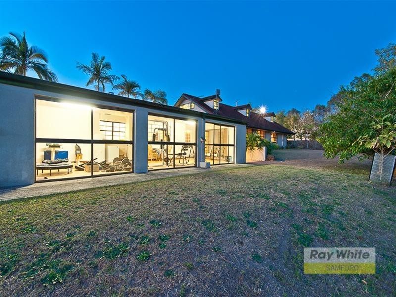 30 Richards Road, Camp Mountain QLD 4520