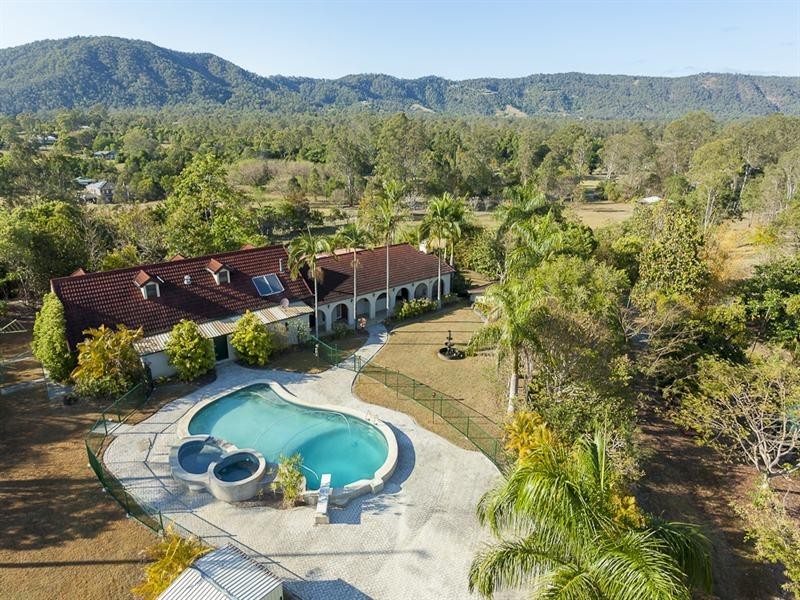 30 Richards Road, Camp Mountain QLD 4520