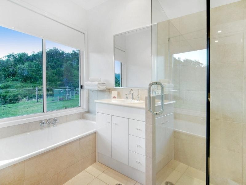 11 Lacebark Court, Cedar Creek QLD 4520