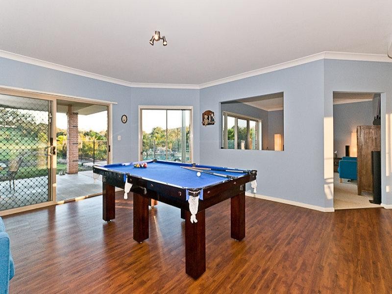 2 Sovereign Way, Samford Valley QLD 4520