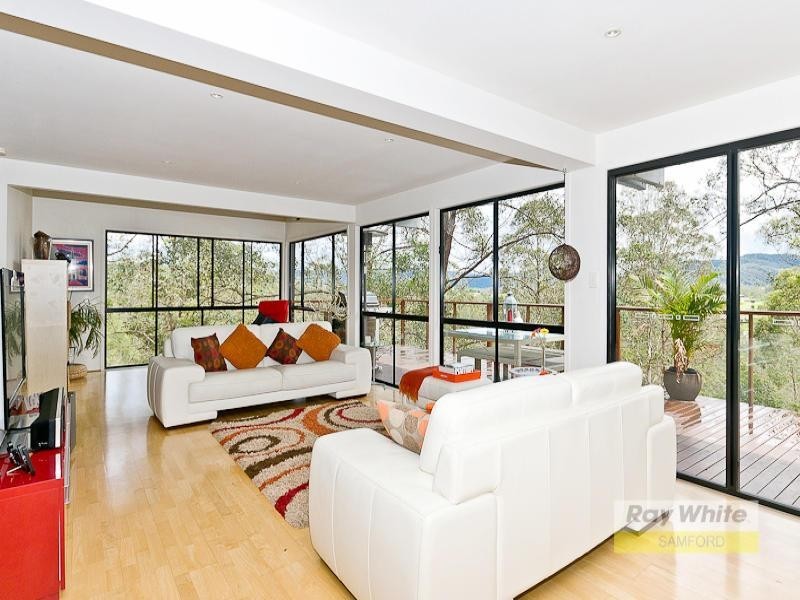 1 Sylvaterre Court, Samford Valley QLD 4520