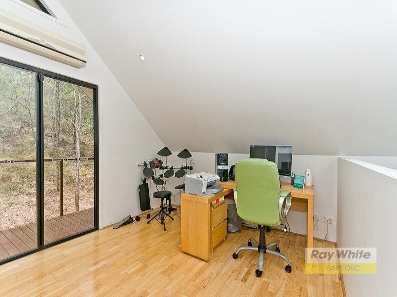 1 Sylvaterre Court, Samford Valley QLD 4520