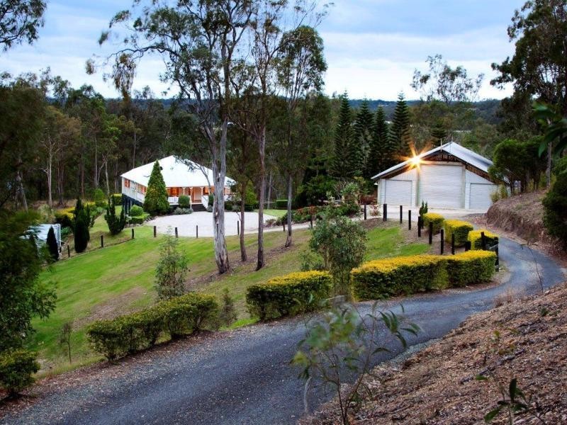 836 Clear Mountain Road, Clear Mountain QLD 4500