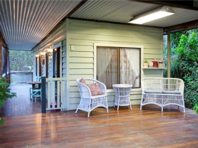 836 Clear Mountain Road, Clear Mountain QLD 4500