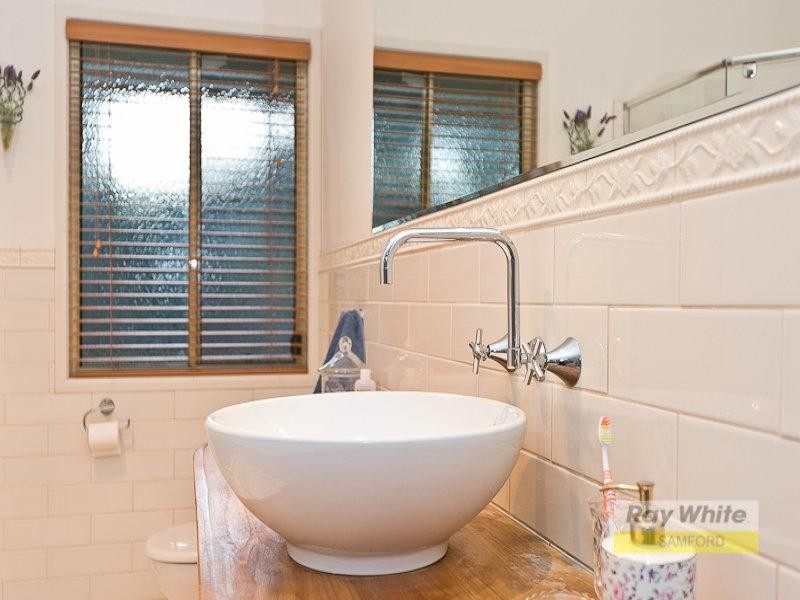 69 Midwood Court, Samford Valley QLD 4520