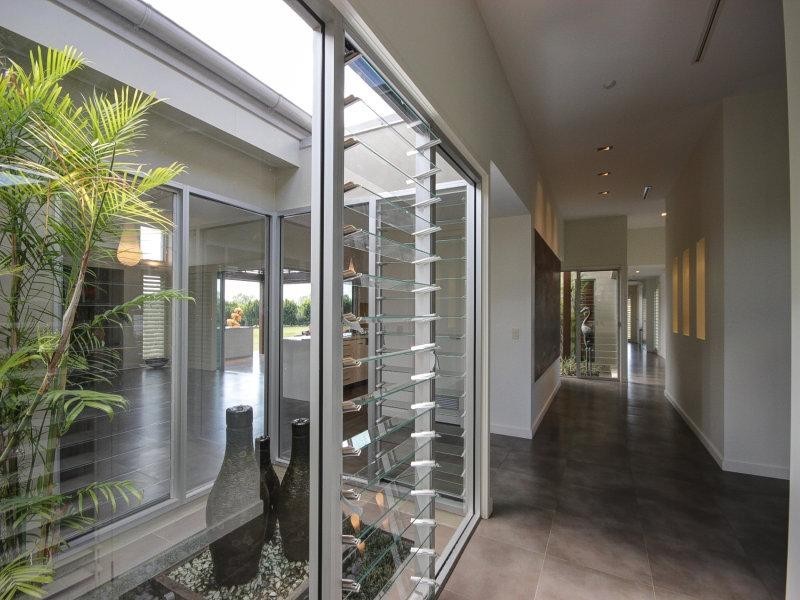 27 Warwick Lane, Samford Valley QLD 4520