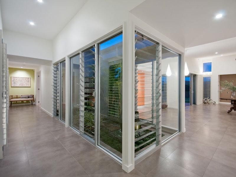 27 Warwick Lane, Samford Valley QLD 4520