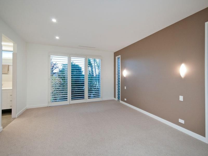 27 Warwick Lane, Samford Valley QLD 4520