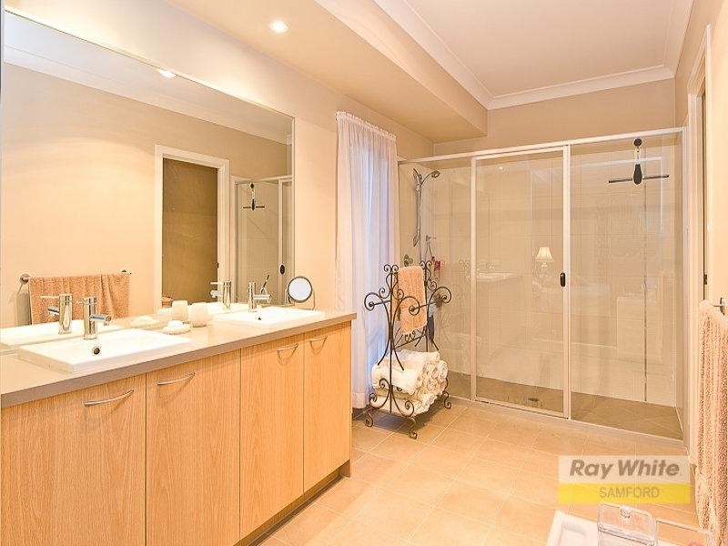 12 Kingfisher Close, Mcdowall QLD 4053