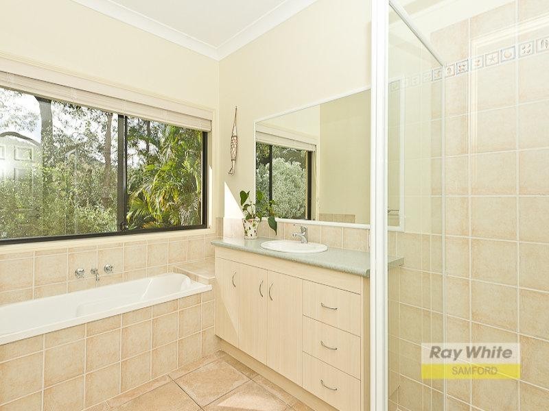 10 Equestrian Court, Highvale QLD 4520