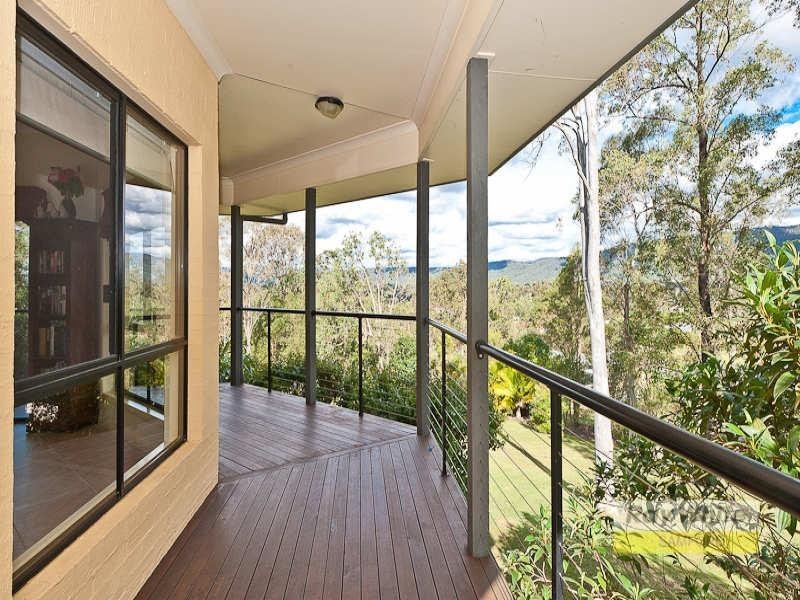 10 Equestrian Court, Highvale QLD 4520