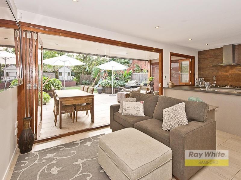 36 Nudgee Road, Hamilton QLD 4007