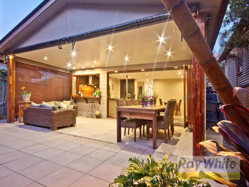 36 Nudgee Road, Hamilton QLD 4007