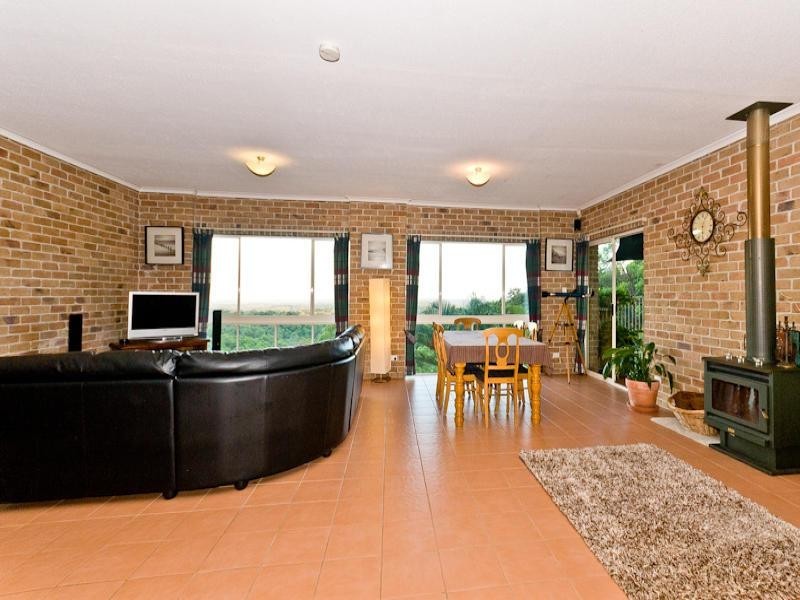 531 Clear Mountain Road, Clear Mountain QLD 4500