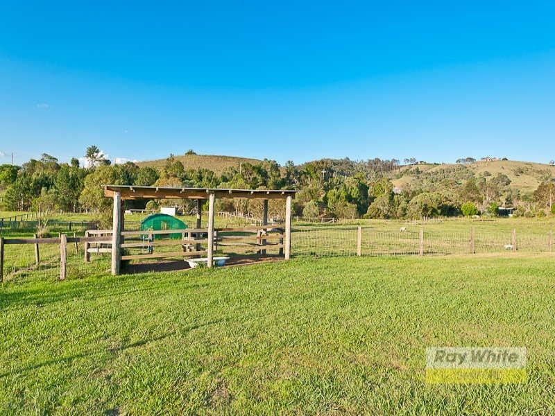 5 Sajla Court, Mount Samson QLD 4520