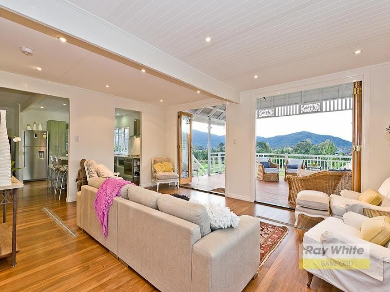 5 Sajla Court, Mount Samson QLD 4520