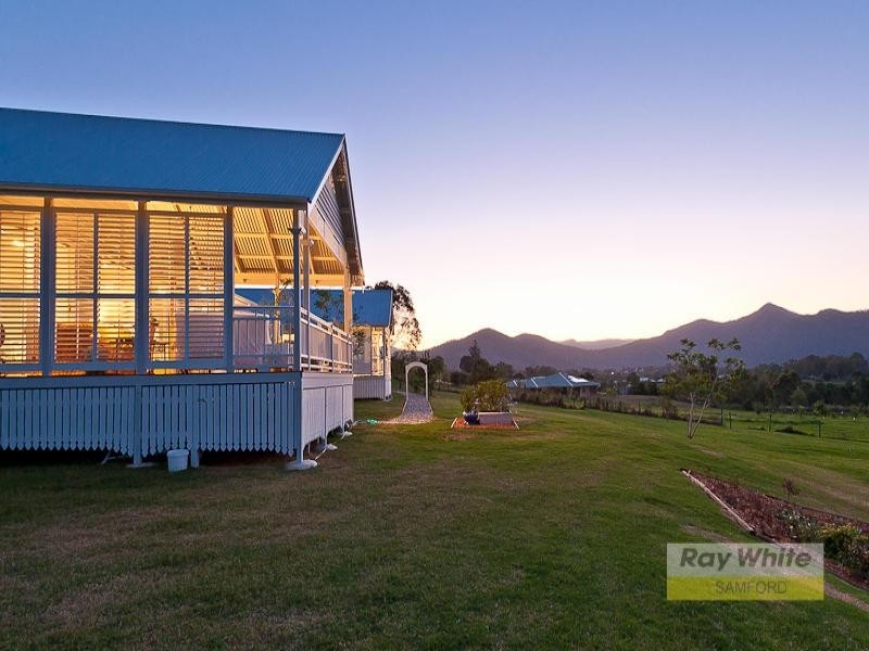 5 Sajla Court, Mount Samson QLD 4520